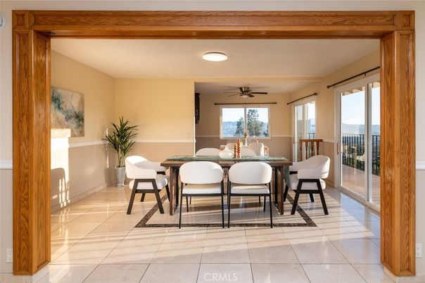Dining room, Interior, Recessed Lighting
