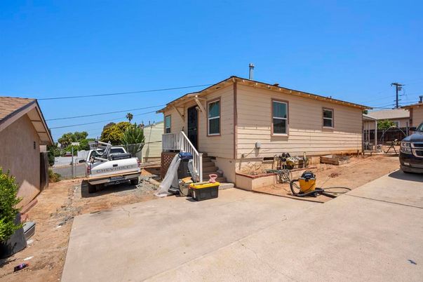 Backyard, Exterior, Playground