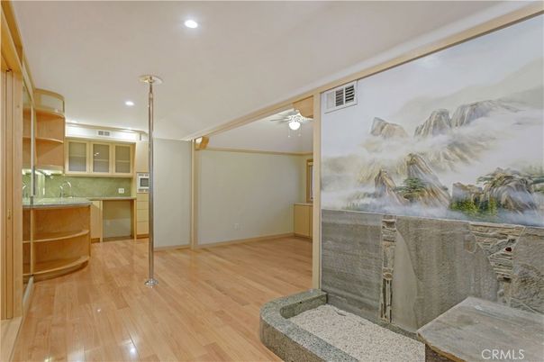 Interior, Recessed Lighting, Wood Texture Flooring