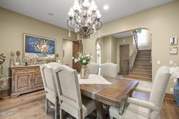Chandelier, Dining room, Interior, Recessed Lighting, Wood Texture Flooring