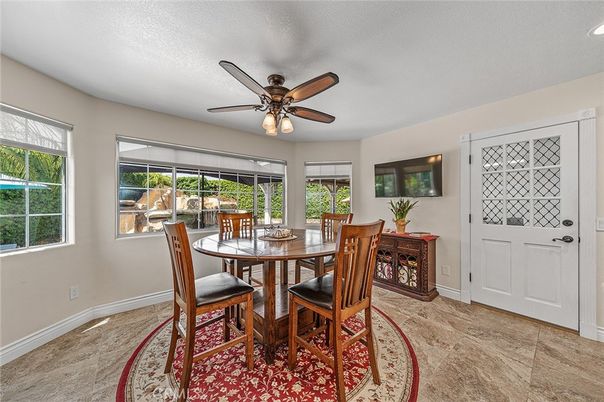 Dining room, Interior, Recessed Lighting