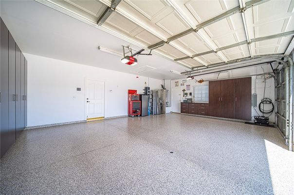 Garage, Interior