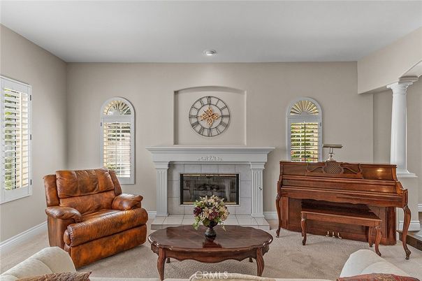 Fireplace, Interior, Living room, Piano, Recessed Lighting