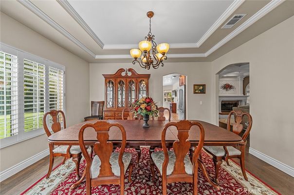 Chandelier, Dining room, Fireplace, Interior, Wood Texture Flooring