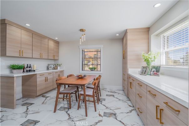 Dining room, Interior, Kitchen, Marble, Pendant Lights, Recessed Lighting