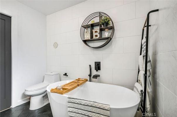 Bathroom, Free Standing Baths, Interior
