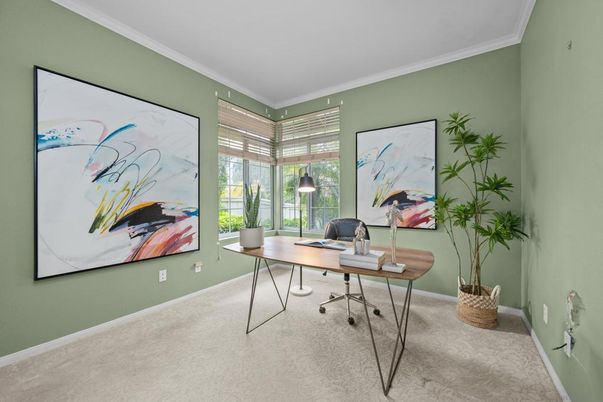 Home Office, Interior