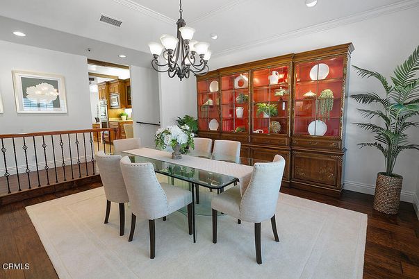 Chandelier, Dining room, Interior, Recessed Lighting, Wood Texture Flooring