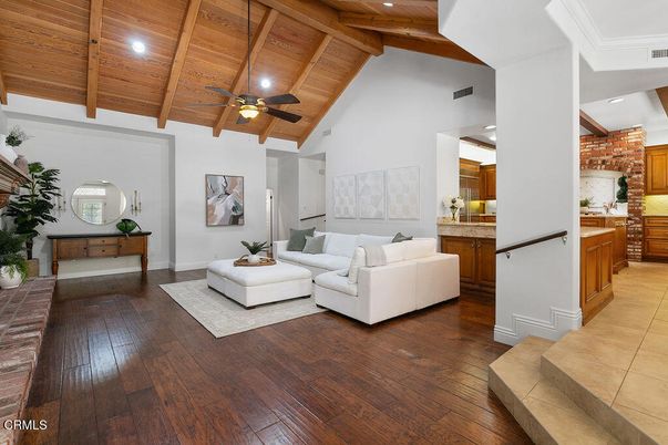 Interior, Living room, Recessed Lighting, Wooden Beams, Wooden Ceilings, Wood Texture Flooring