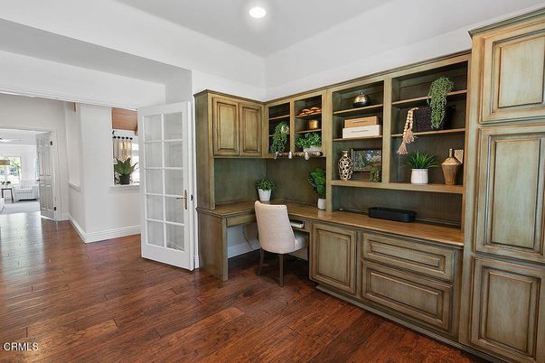 Home Office, Interior, Recessed Lighting, Wood Texture Flooring