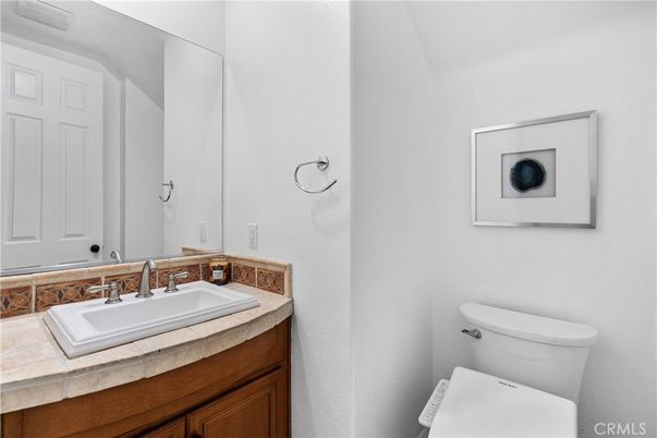 Bathroom, Interior, Tile Countertops