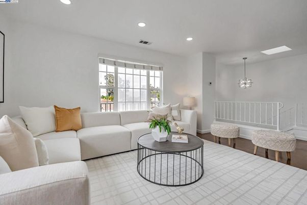 Interior, Living room, Pendant Lights, Recessed Lighting