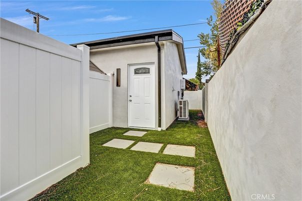 Backyard, Exterior
