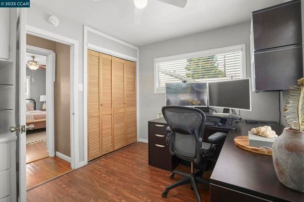 Bedroom, Home Office, Interior, Wood Texture Flooring