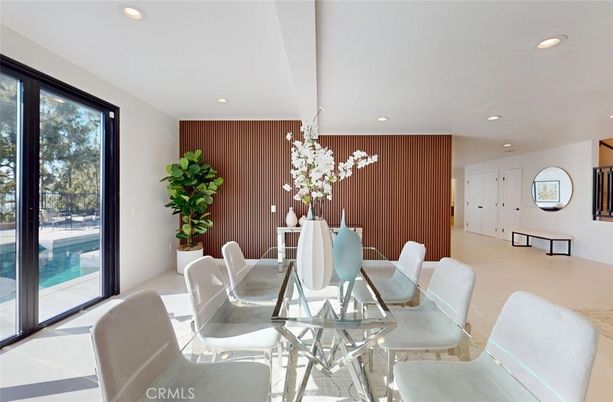 Dining room, Interior, Recessed Lighting