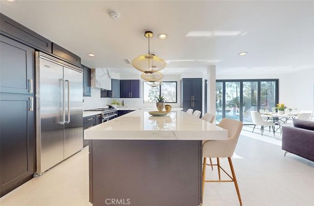 Dining room, Interior, Kitchen, Pendant Lights, Recessed Lighting, Stainless Steel Appliances