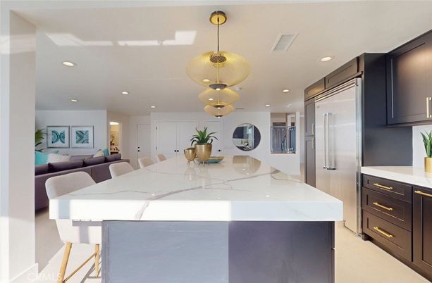 Interior, Kitchen, Living room, Pendant Lights, Recessed Lighting, Stainless Steel Appliances