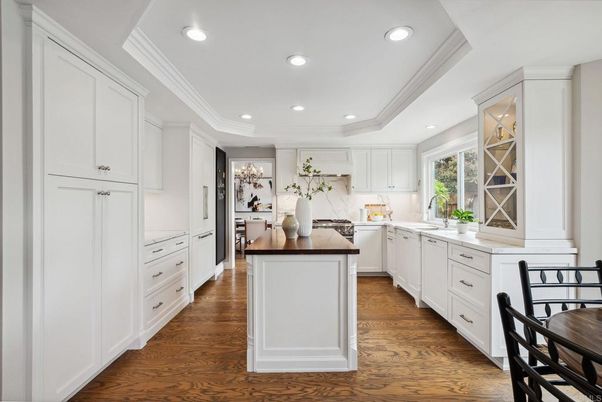 Chandelier, Interior, Kitchen, Recessed Lighting, Wood Texture Flooring