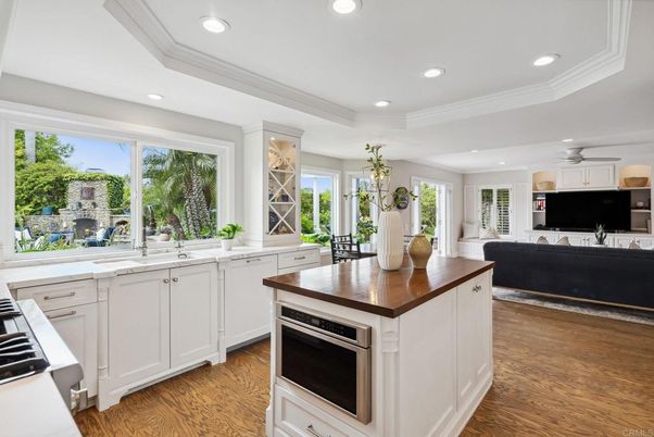 Interior, Kitchen, Living room, Recessed Lighting, Wood Texture Flooring