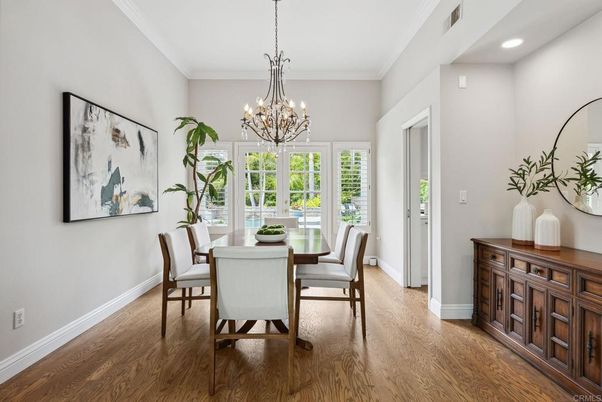 Chandelier, Dining room, Interior, Recessed Lighting, Wood Texture Flooring