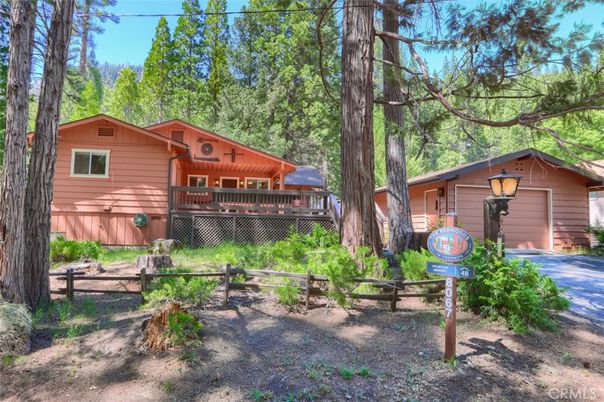 Backyard, Detached Garage, Exterior