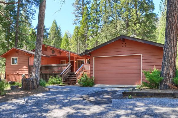 Attached, Exterior, Facade, Log Home