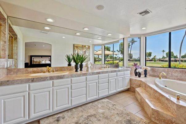 Bathroom, Dual Sink Vanities, Interior, Recessed Lighting