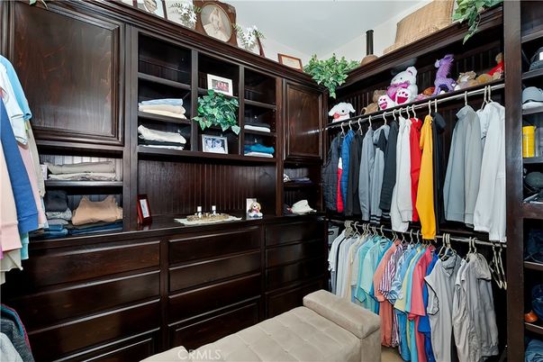 Interior, Walk-in Closets