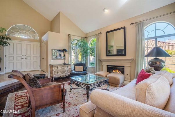 Fireplace, Interior, Living room, Recessed Lighting
