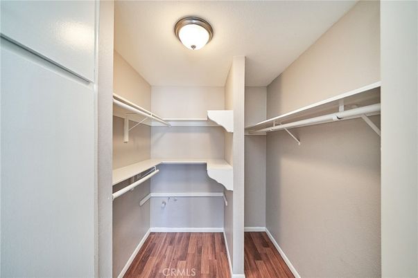 Interior, Walk-in Closets, Wood Texture Flooring