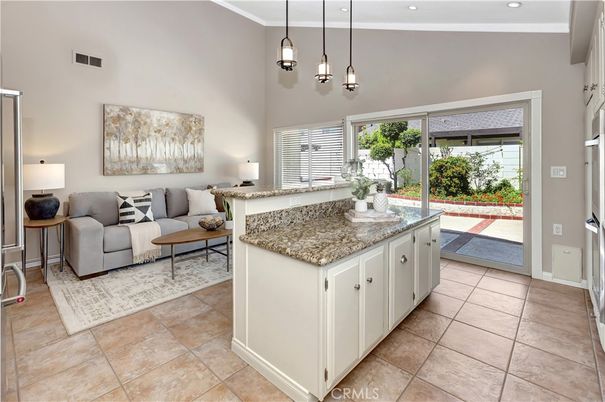 Interior, Kitchen, Living room, Pendant Lights, Recessed Lighting