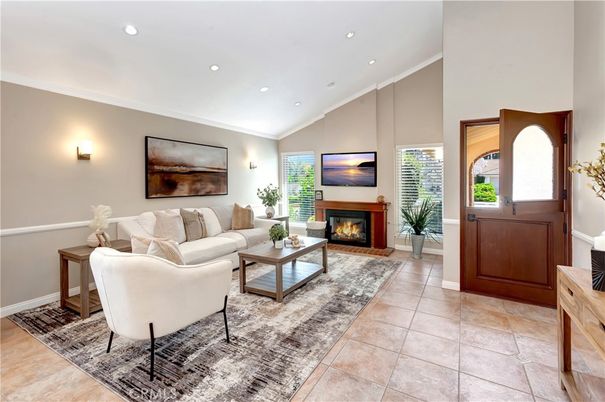 Fireplace, Interior, Living room, Recessed Lighting