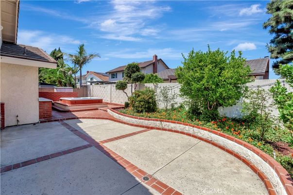 Backyard, Exterior, Hot Tub