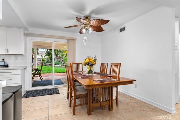 Dining room, Interior