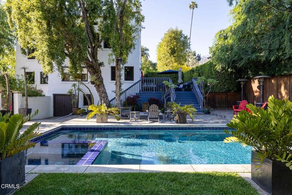 Exterior, Pool