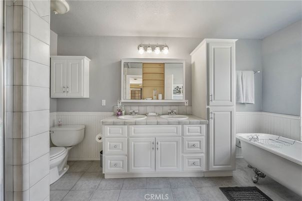 Bathroom, Dual Sink Vanities, Interior, Tile Countertops