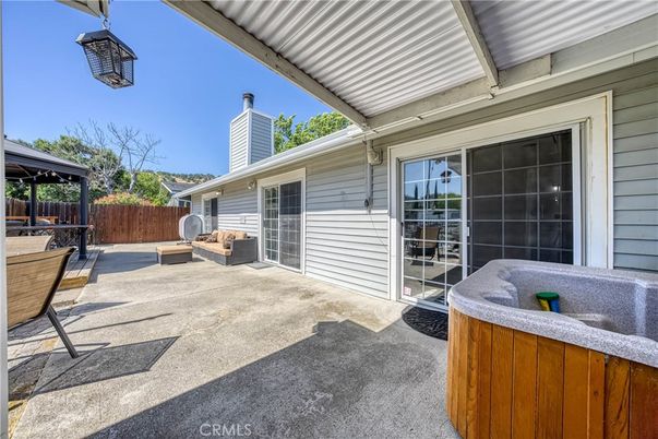 Exterior, Hot Tub