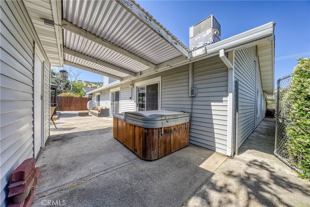 Exterior, Hot Tub