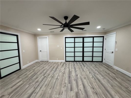 Empty room, Interior, Recessed Lighting, Wood Texture Flooring
