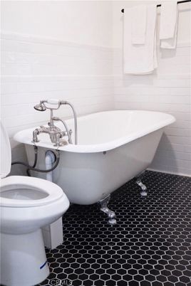 Bathroom, Free Standing Baths, Interior