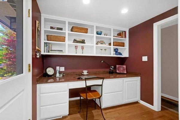 Home Office, Interior, Recessed Lighting, Wood Texture Flooring