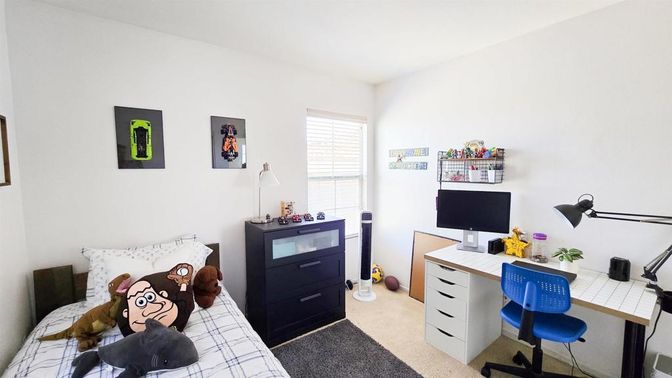 Home Office, Interior
