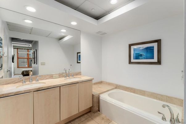Bathroom, Dual Sink Vanities, Interior, Recessed Lighting