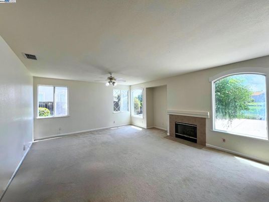 Empty room, Fireplace, Interior