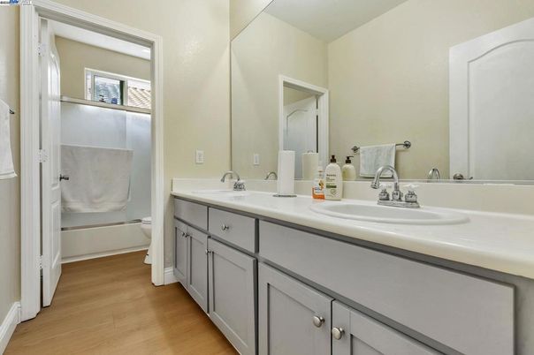 Bathroom, Dual Sink Vanities, Interior, Wood Texture Flooring