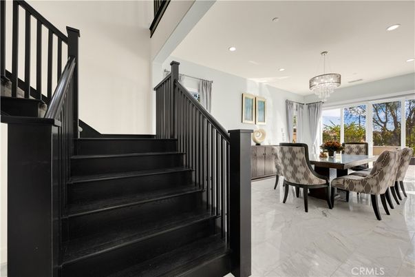 Chandelier, Dining room, Interior, Marble, Recessed Lighting