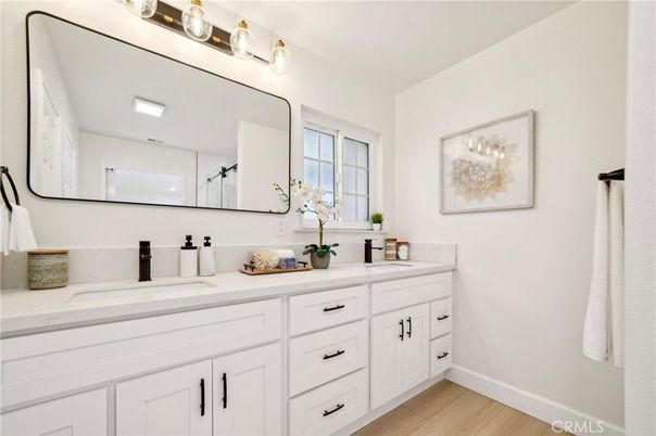 Bathroom, Dual Sink Vanities, Interior, Wood Texture Flooring