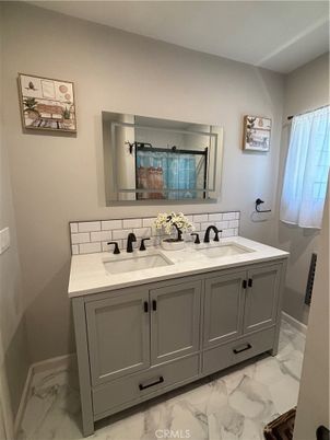 Bathroom, Dual Sink Vanities, Interior, Marble