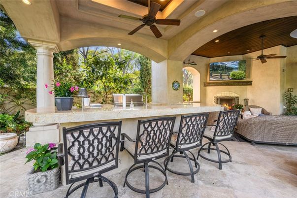 Exterior, Fireplace