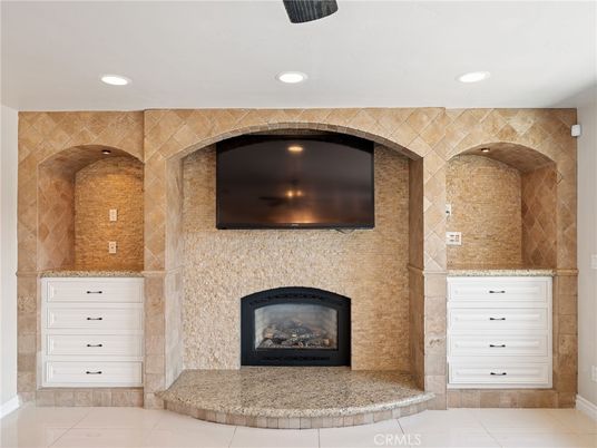 Fireplace, Interior, Recessed Lighting